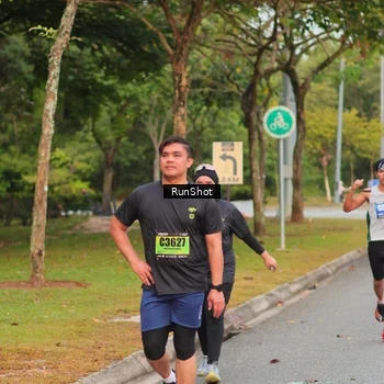 Runner Photo 5673754