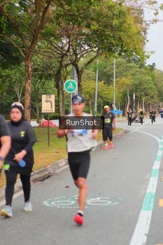 Runner Photo 5673764