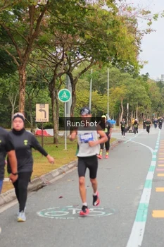 Runner Photo 5673766