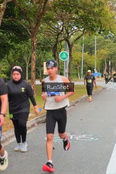 Runner Photo 5673770