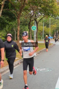 Runner Photo 5673771