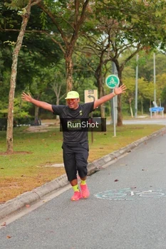 Runner Photo 5673784