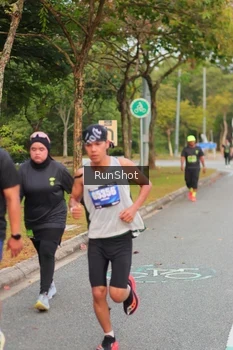 Runner Photo 5673785