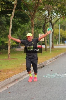 Runner Photo 5673790