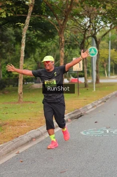 Runner Photo 5673791