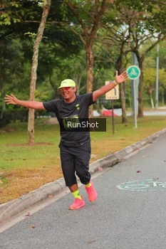 Runner Photo 5673793