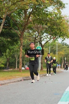 Runner Photo 5673799