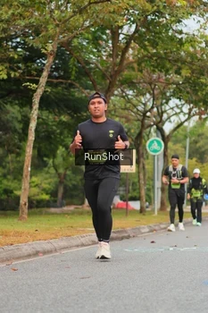 Runner Photo 5673800