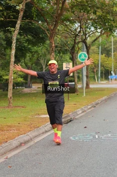 Runner Photo 5673802