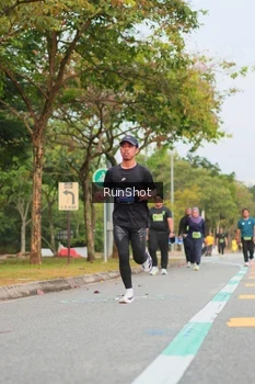 Runner Photo 5673851