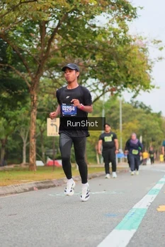 Runner Photo 5673858