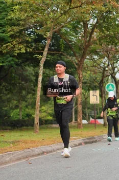 Runner Photo 5673859