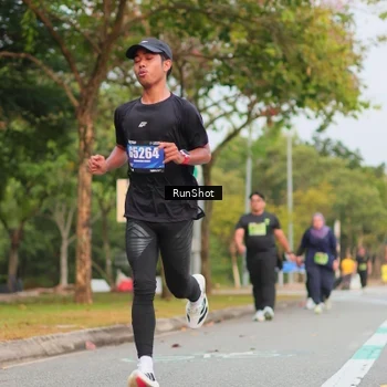 Runner Photo 5673873