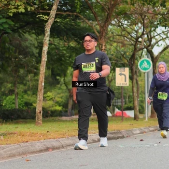 Runner Photo 5673877