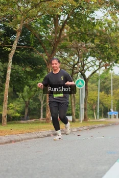 Runner Photo 5673936