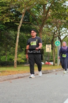 Runner Photo 5673947