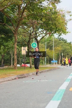 Runner Photo 5673952