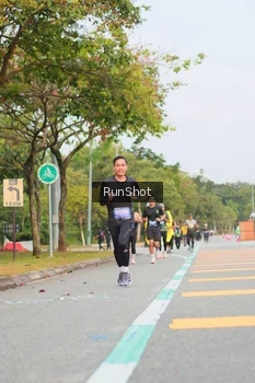 Runner Photo 5673980