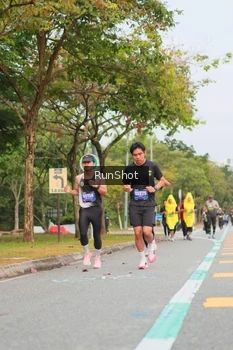 Runner Photo 5673999