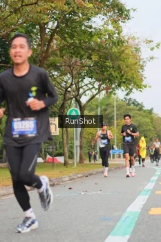 Runner Photo 5674005