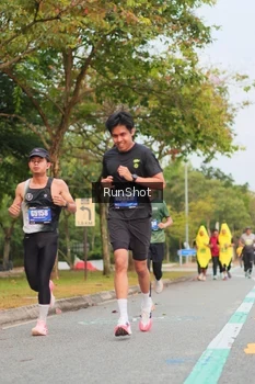 Runner Photo 5674008