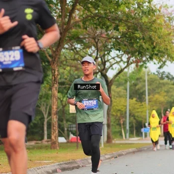 Runner Photo 5674015
