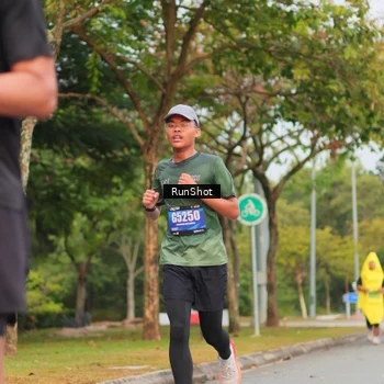 Runner Photo 5674019