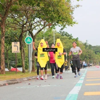 Runner Photo 5674030