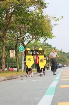 Runner Photo 5674032