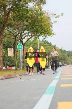 Runner Photo 5674037