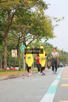 Runner Photo 5674043