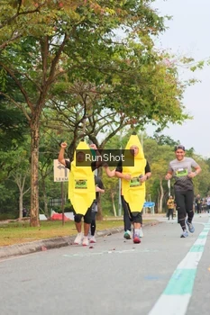 Runner Photo 5674047