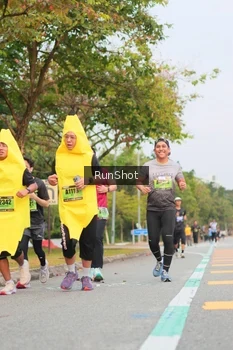 Runner Photo 5674068