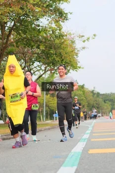 Runner Photo 5674069