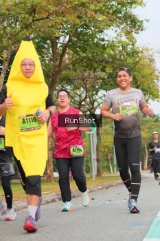 Runner Photo 5674078