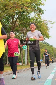 Runner Photo 5674080