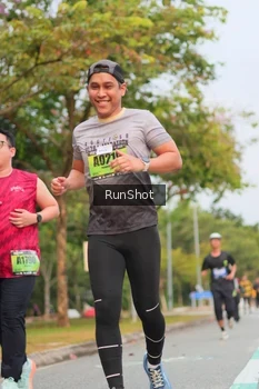 Runner Photo 5674085