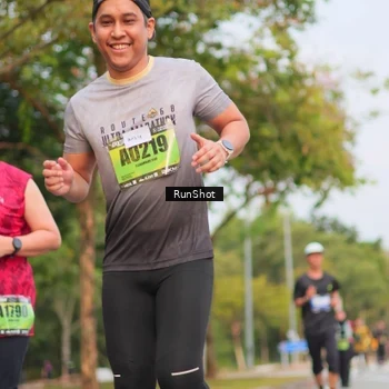 Runner Photo 5674094