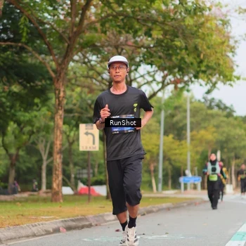 Runner Photo 5674095