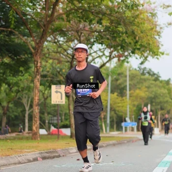 Runner Photo 5674099