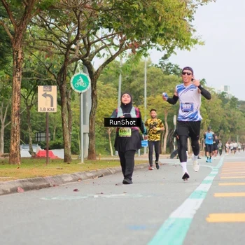 Runner Photo 5674103