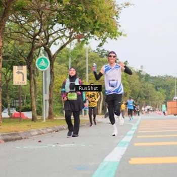 Runner Photo 5674108