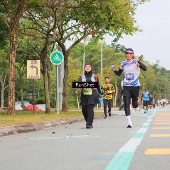 Runner Photo 5674109