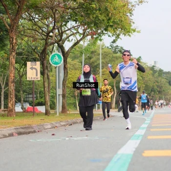 Runner Photo 5674110