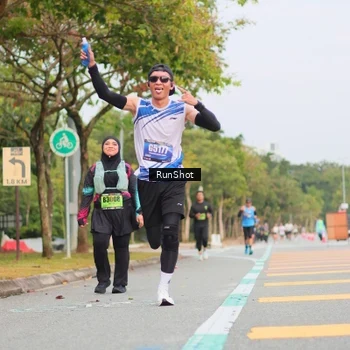 Runner Photo 5674112