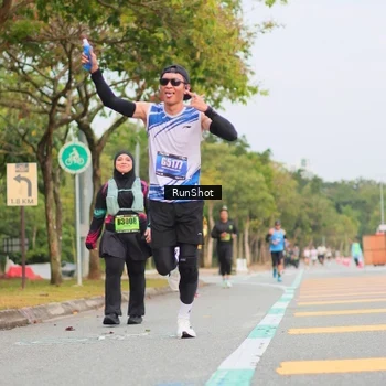 Runner Photo 5674115