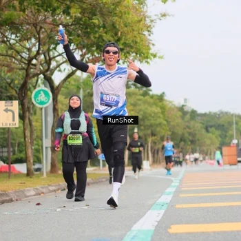 Runner Photo 5674116