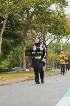 Runner Photo 5674123