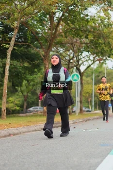 Runner Photo 5674130