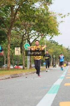 Runner Photo 5674138